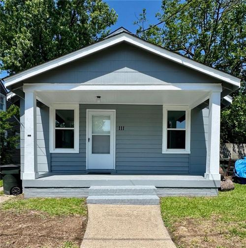 111 E Cummings Ave, Hampton, VA, 23663-1607 | Card Image