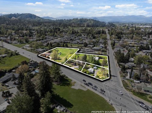 2024 Williams Highway, Grants Pass, OR, 97527 | Card Image