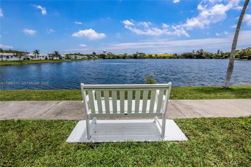 apt-306-2223 Park Ln, Hollywood, FL, 33021-3756 | Card Image