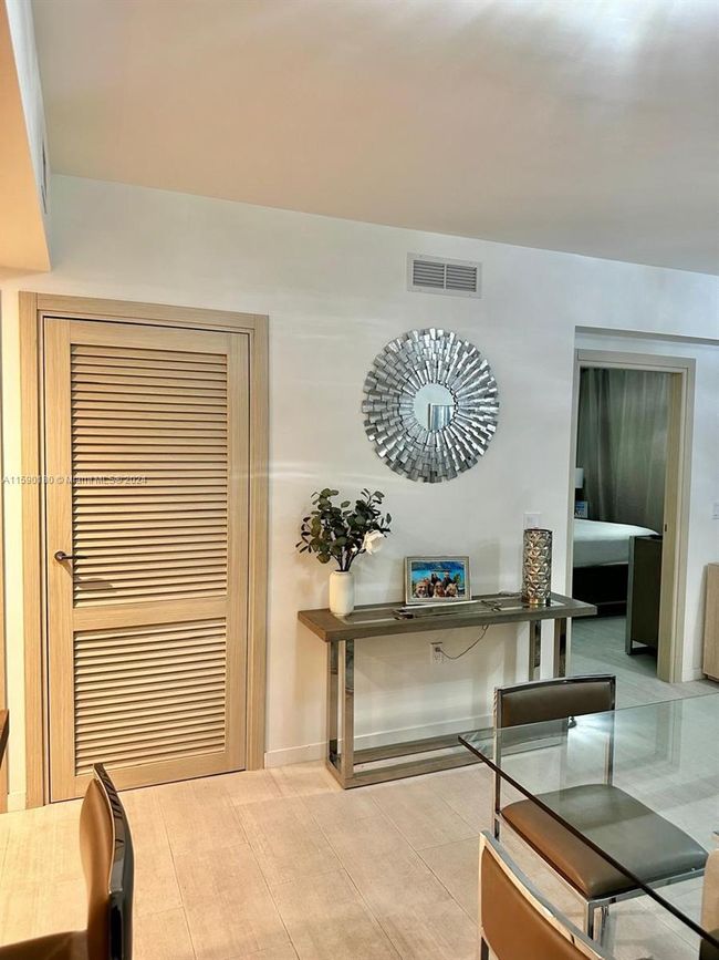 3103 - 1000 Brickell Plz, Condo with 1 bedrooms, 1 bathrooms and null parking in Miami FL | Image 10