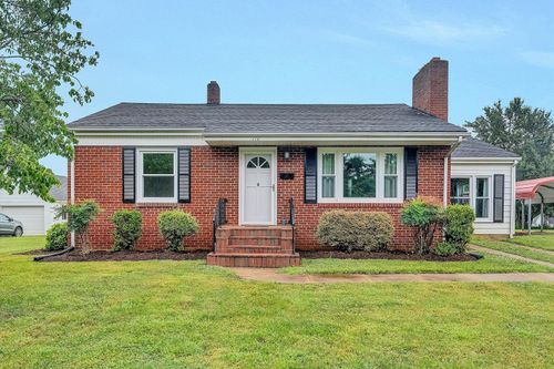 110 Montview Ave, Rocky Mount, VA, 24151-1828 | Card Image
