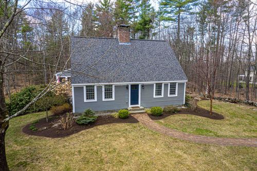 594 South Road, Hopkinton, NH, 03229 | Card Image