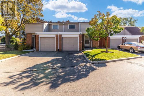 215 Mississauga Valley Blvd, Mississauga, ON, L5A1Y7 | Card Image