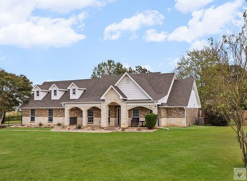 2 Tyler Ln, Hooks, TX, 75561-7013 | Card Image