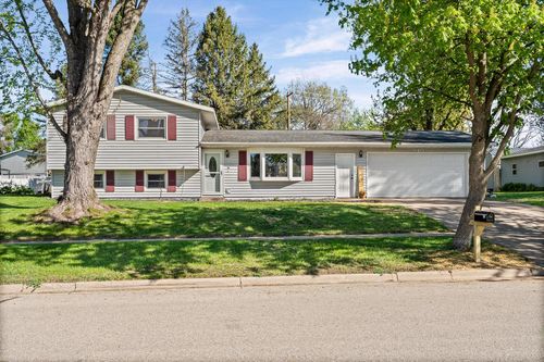 840 Brickl Road, WEST SALEM, WI, 54669 | Card Image