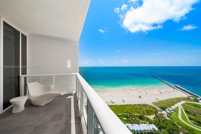 APT-3003 - 100 S Pointe Dr, Condo with 3 bedrooms, 4 bathrooms and null parking in Miami Beach FL | Image 25