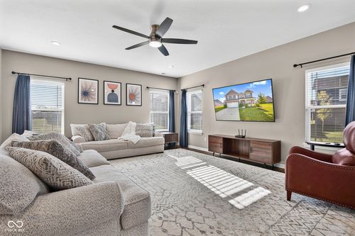 6603 Laredo Dr, Mccordsville, IN, 46055-6039 | Card Image