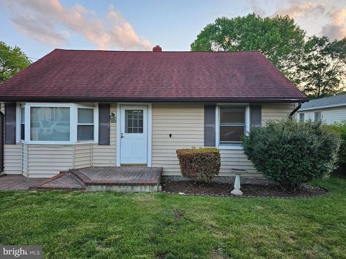 8524 Highland Ln, Alexandria, VA, 22309-1706 | Card Image