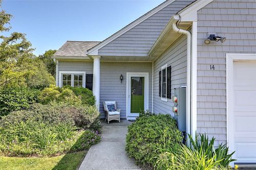 14 Village Way, Westport, MA, 02790-4375 | Card Image