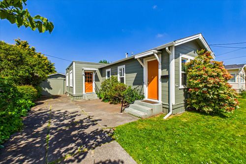 3210 K St, Eureka, CA, 95503-5443 | Card Image