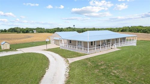 12356 Elkhorn Rd, Rayville, MO, 64084-8290 | Card Image
