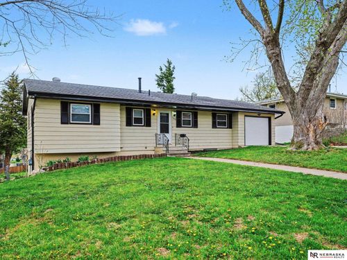 108 Hillside Dr, Bellevue, NE, 68005-3619 | Card Image