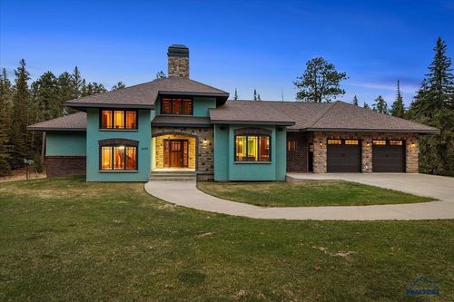 11177 Alpine Cir, Lead, SD, 57754-8901 | Card Image