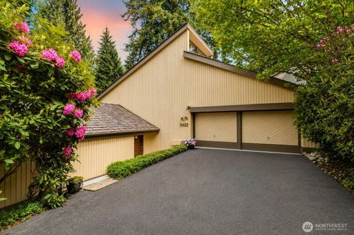 2422 Sahalee Dr W, Sammamish, WA, 98074-6310 | Card Image