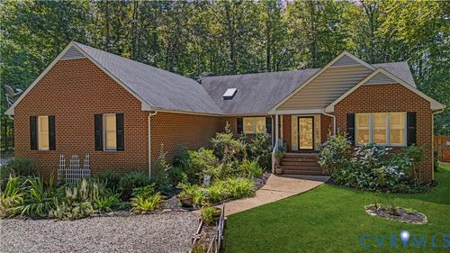 1937 Woodberry Mill Rd, Powhatan, VA, 23139-5300 | Card Image
