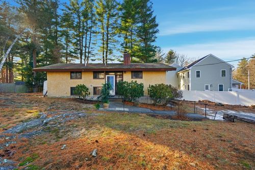 11 Hutchins Cir, Lynnfield, MA, 01940-1736 | Card Image