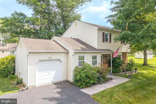 103 Olde Pilgrim Rd, Dublin, PA, 18917-2315 | Card Image