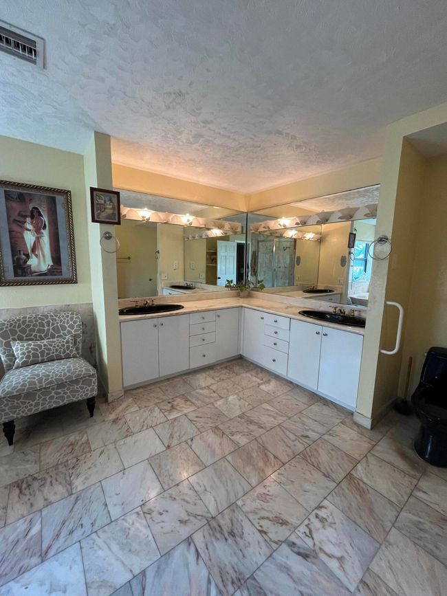 3rd fl Master Bath Room | Image 24