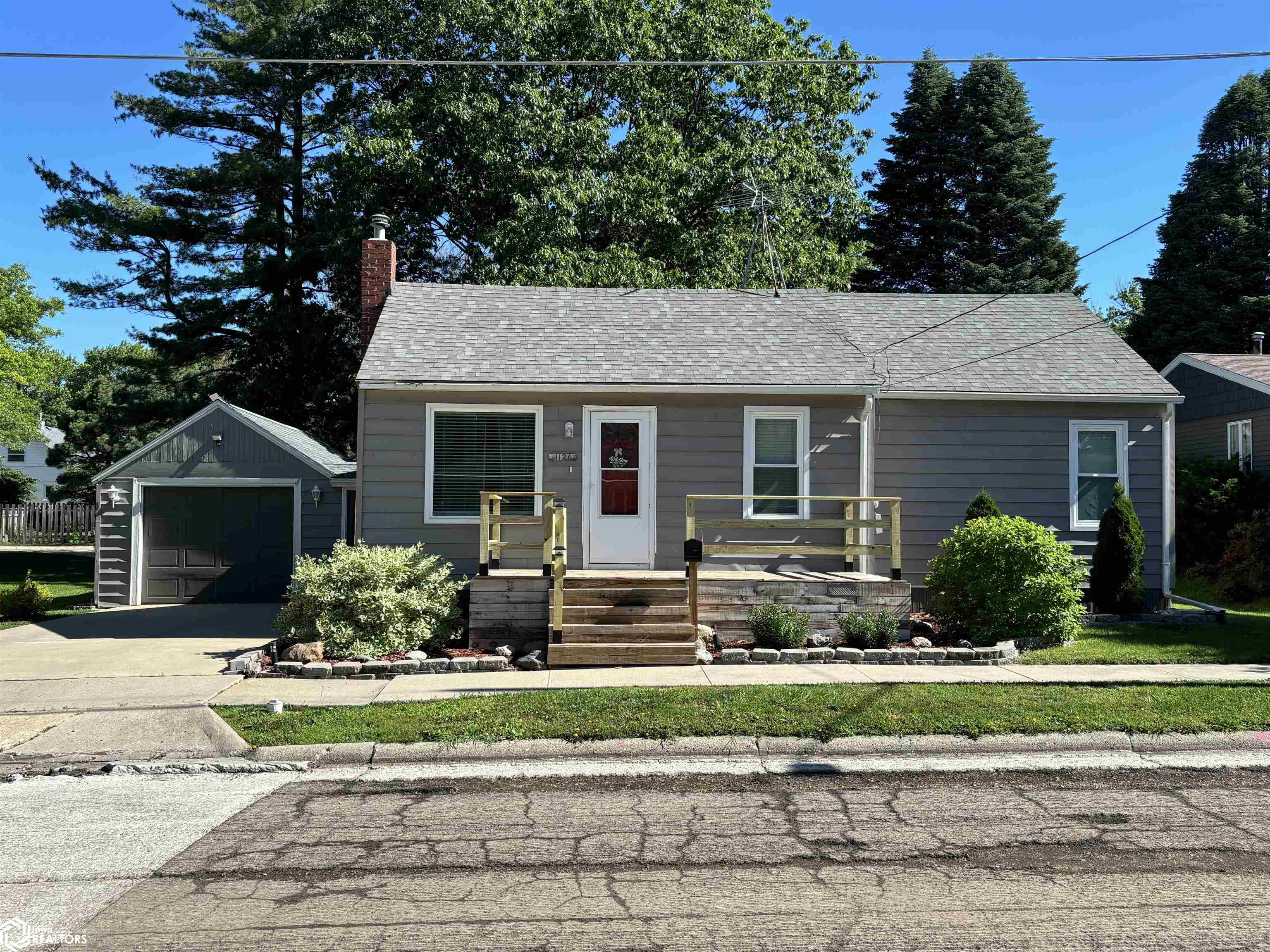 2nd Ave, Iowa Falls, IA 50126