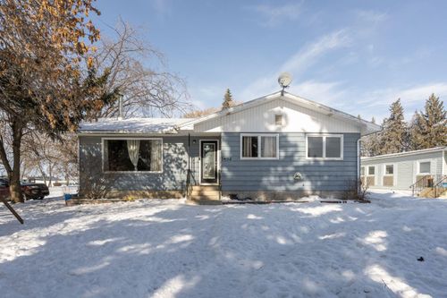 5402 52 St, Bashaw, AB, T0B0H0 | Card Image
