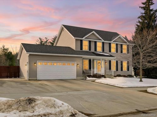 370 Independence Ave, Marysville, MI, 48040-2539 | Card Image