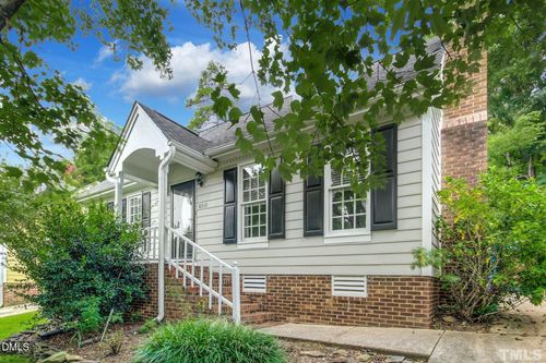 8313 Bellingham Cir, Raleigh, NC, 27615-3857 | Card Image