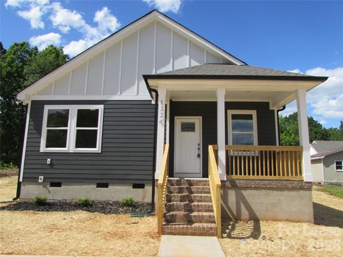 1324 Reid St, Statesville, NC, 28677-3754 | Card Image