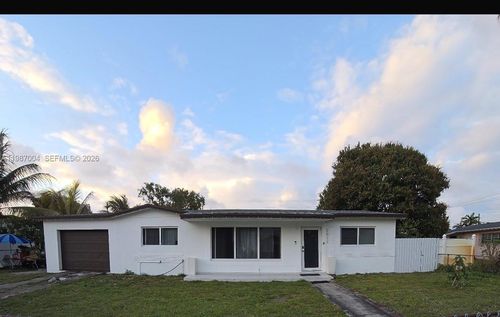 2011 Nw 178th St, Miami Gardens, FL, 33056-4756 | Card Image