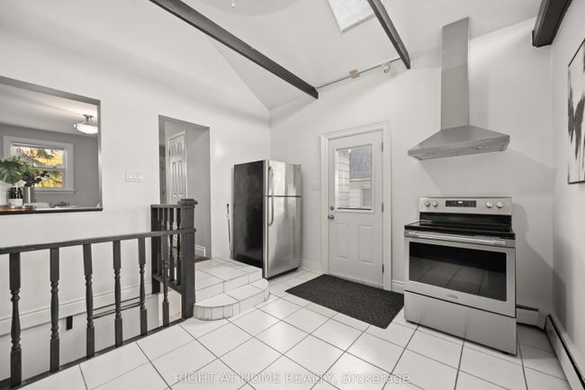 285 Olive Ave, House other with 3 bedrooms, 2 bathrooms and 3 parking in Oshawa ON | Image 21