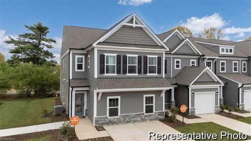 217-4204 Arable St, Thomasville, NC, 27360-6082 | Card Image