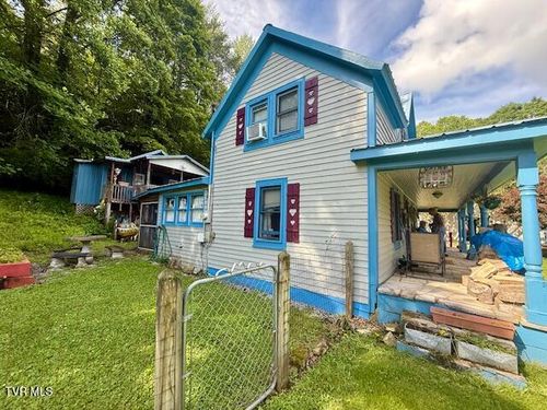 123 Mcmahan Gibbs Rd, Roan Mountain, TN, 37687-3680 | Card Image