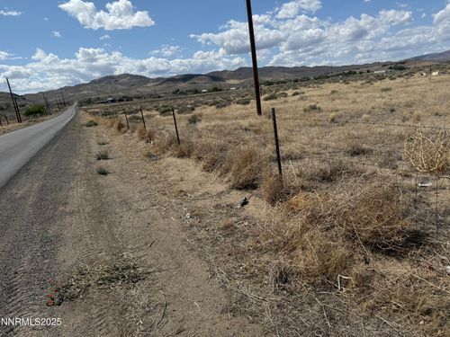 1190 W 9th St, Silver Springs, NV, 89429-9522 | Card Image