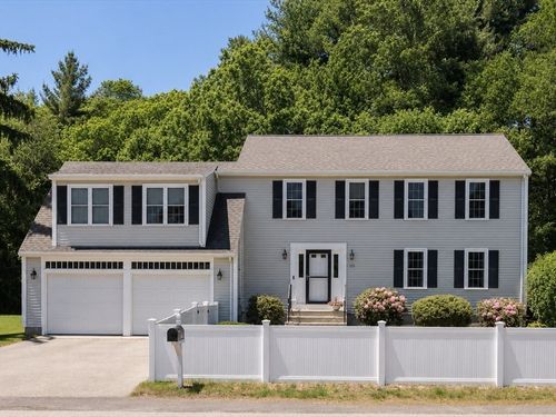 575 Rockland Street, Rockland, MA, 02370 | Card Image