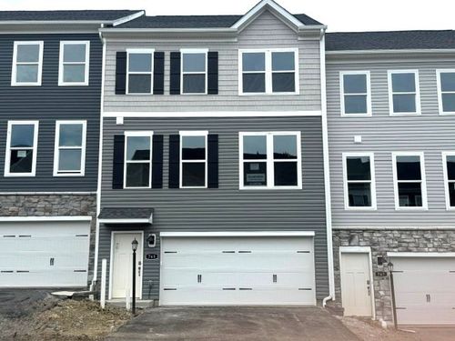 765 Olivia St, Pittsburgh, PA, 15205-9514 | Card Image
