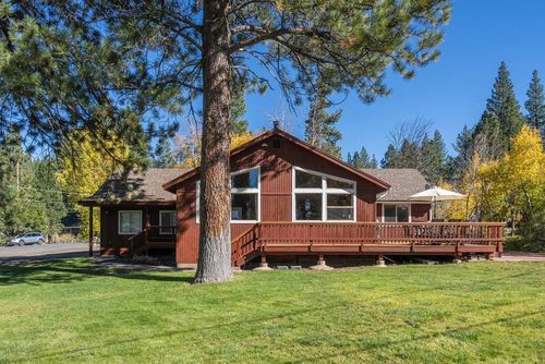 10374 Regency Cir, Truckee, CA, 96161-1614 | Card Image