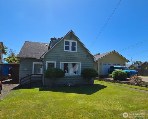 911 Alder, Hoquiam, WA, 98550 | Card Image