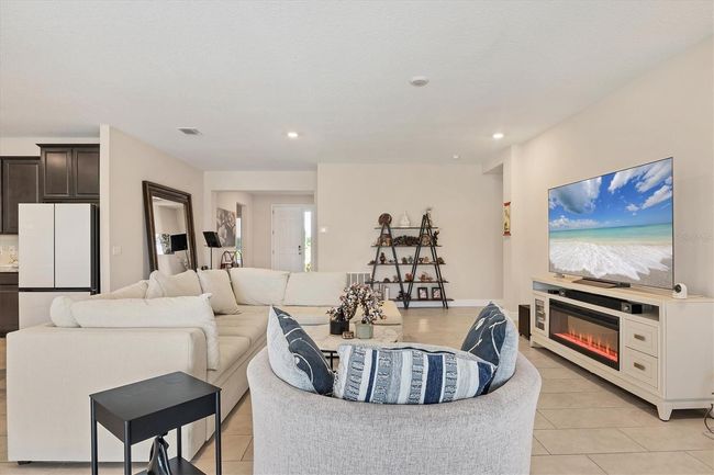 16606 Barnwood Place, House other with 4 bedrooms, 3 bathrooms and null parking in Lakewood Ranch FL | Image 15