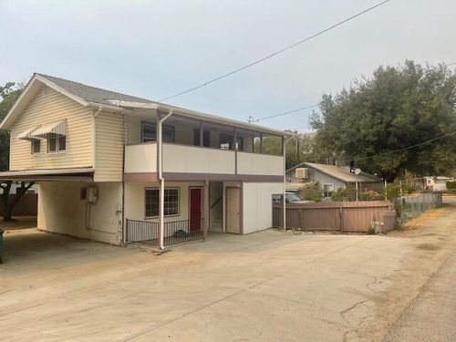 35373 Pine Dr, Springville, CA, 93265-8011 | Card Image