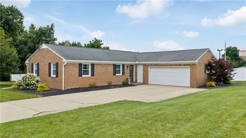 6335 Middlebranch Avenue Ne, Canton, OH, 44721 | Card Image