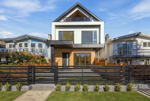 2-841 E 39th Avenue, Vancouver, BC, V5W1K7 | Card Image