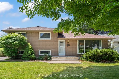 14 Herchmer Cres, Kingston, ON, K7M2V9 | Card Image