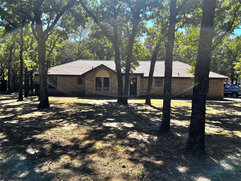 Meredith St, Whitney, TX 76692