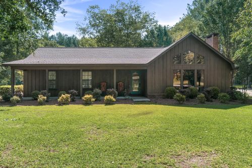 1104 Willow St, Sandersville, MS, 39477-1015 | Card Image