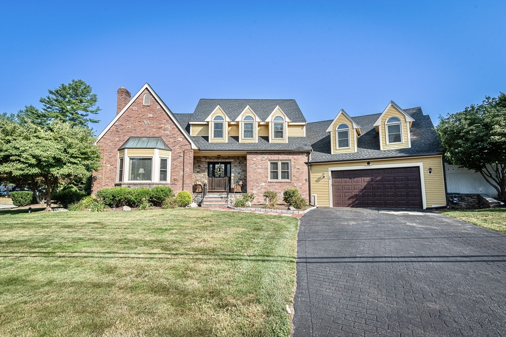 Sir Richards Dr, Taunton, MA 02780