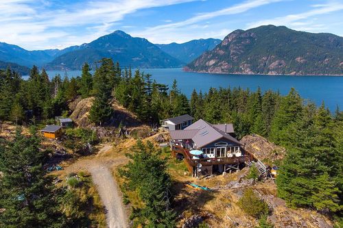 2016 Mount Artaban Road, House other with 2 bedrooms, 2 bathrooms and null parking in Gambier Island BC | Card Image