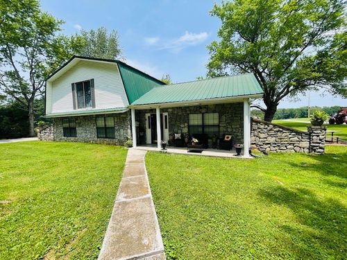 1716 Stroudville Rd, Cedar Hill, TN, 37032-5334 | Card Image