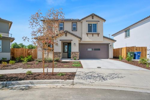 4591 Sandpiper Cir, Turlock, CA, 95382-8692 | Card Image