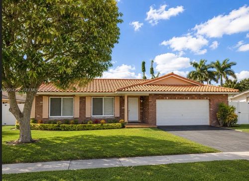5240 Sw 10th Ct, Plantation, FL, 33317-4730 | Card Image