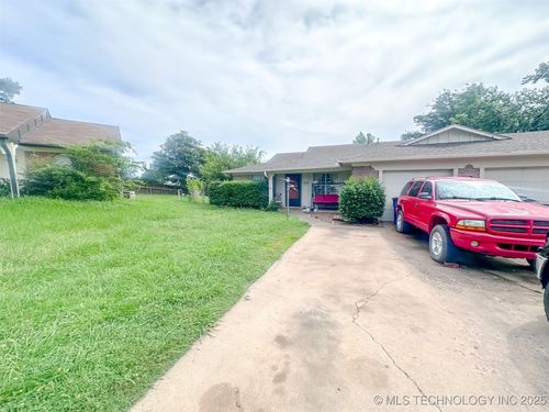 6625 E 72nd Pl, Tulsa, OK, 74133-2741 | Card Image
