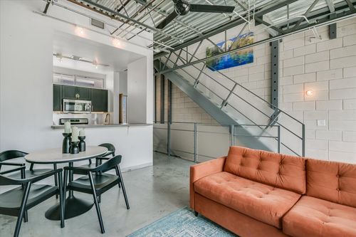 apt-d6-4801 S Congress Ave, Austin, TX, 78745-2490 | Card Image